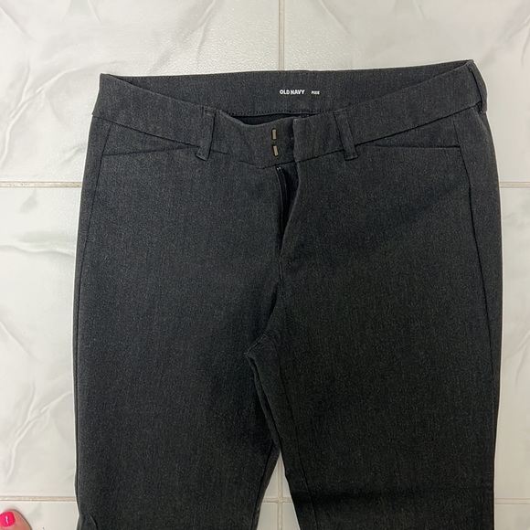 Old Navy Pixie Pants - Picture 2 of 5